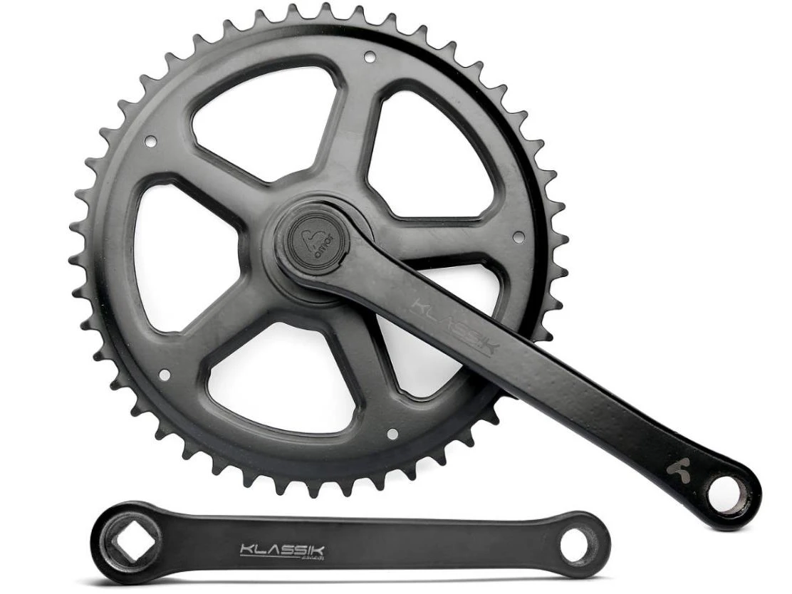 Universal Black Kranksæt, 46T 3 Universal Black Kranksæt, 46T