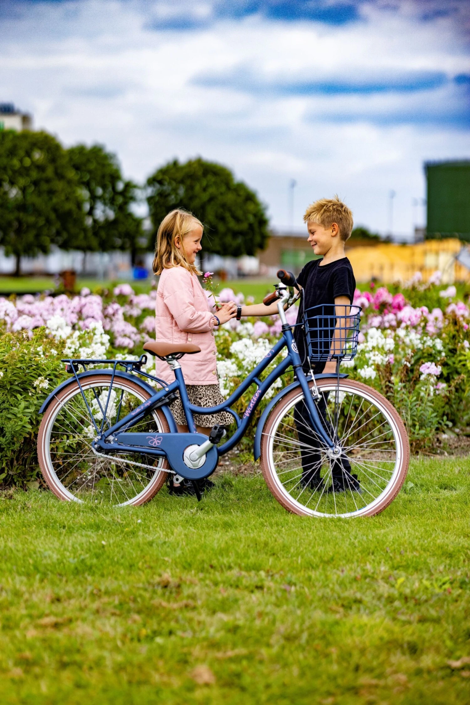 Winther G-Style 24" Blue - Pigecykel - 2023 4 Winther G-Style 24" Blue - Pigecykel - 2023 - Billede 2