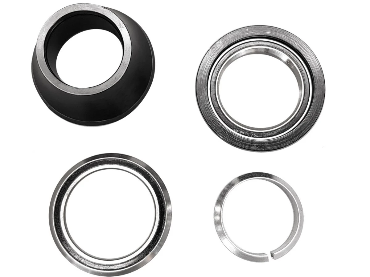 Cube Headset, #11 3 Cube Headset, #11