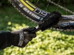 Muc-Off Wheel & Component Brush Børste -Cykelshoppen Udsalgsbutik muc371 1